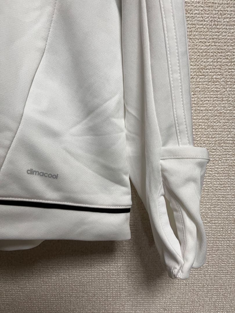 新品未使用タグ付サッカードイツ代表プラクティスシャツ長袖ユニフォームadidas