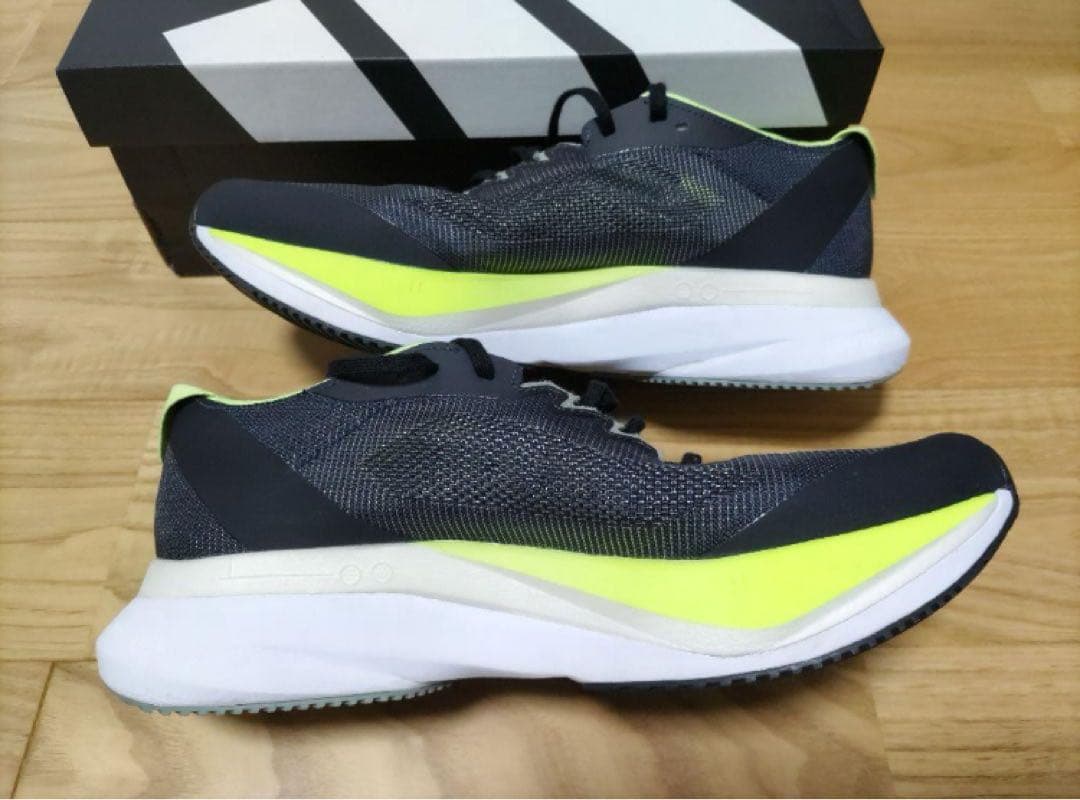 adidas Adizero ランニングシューズ ブラック/ライム