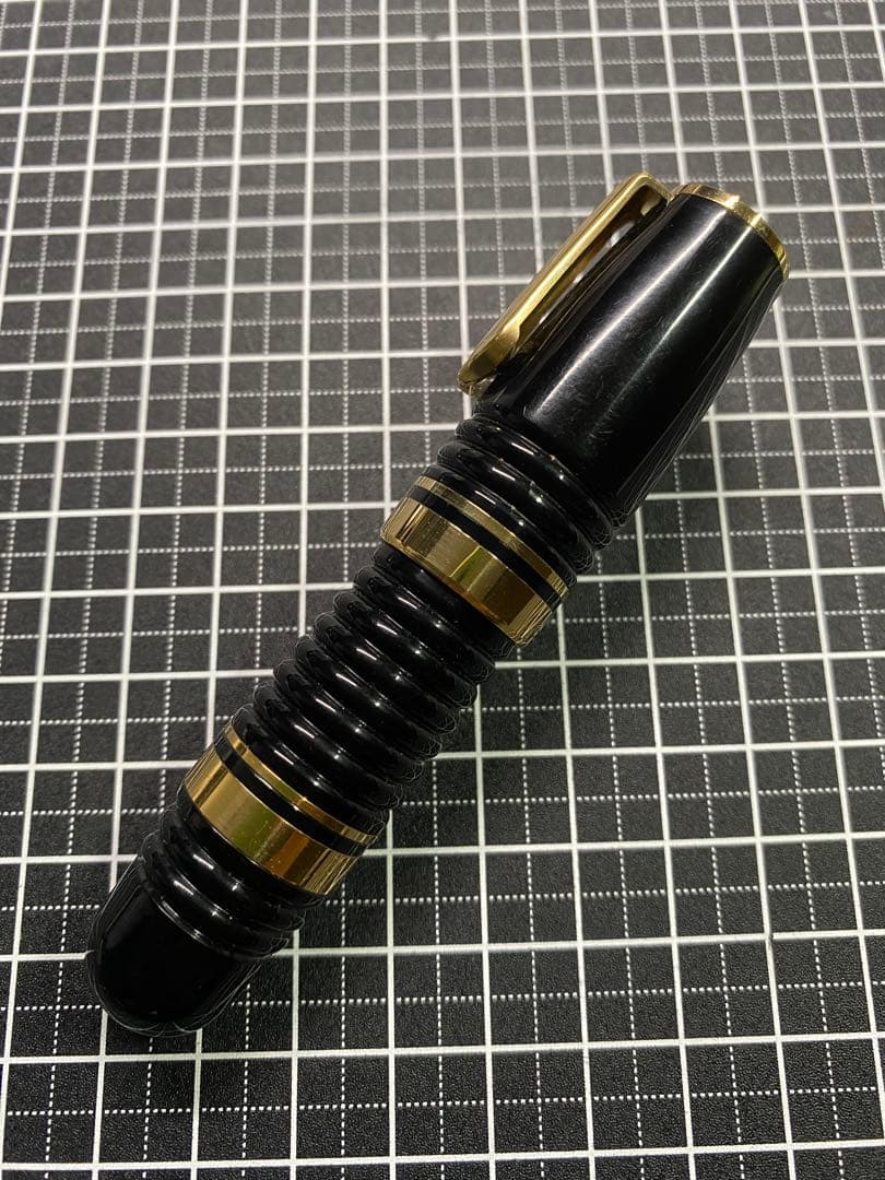 Platinum Glamor 万年筆　字幅M