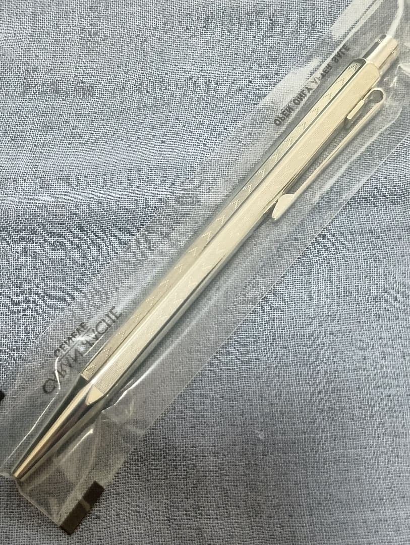 【新品未使用】Caran d'Ache エクリドール　シェブロン　ボールペン