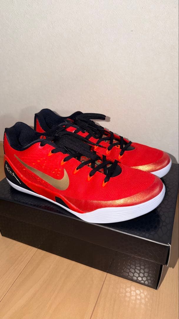 極美品NIKE KOBE9EMPROTRO レッド 30cmコービー9 バッシュ