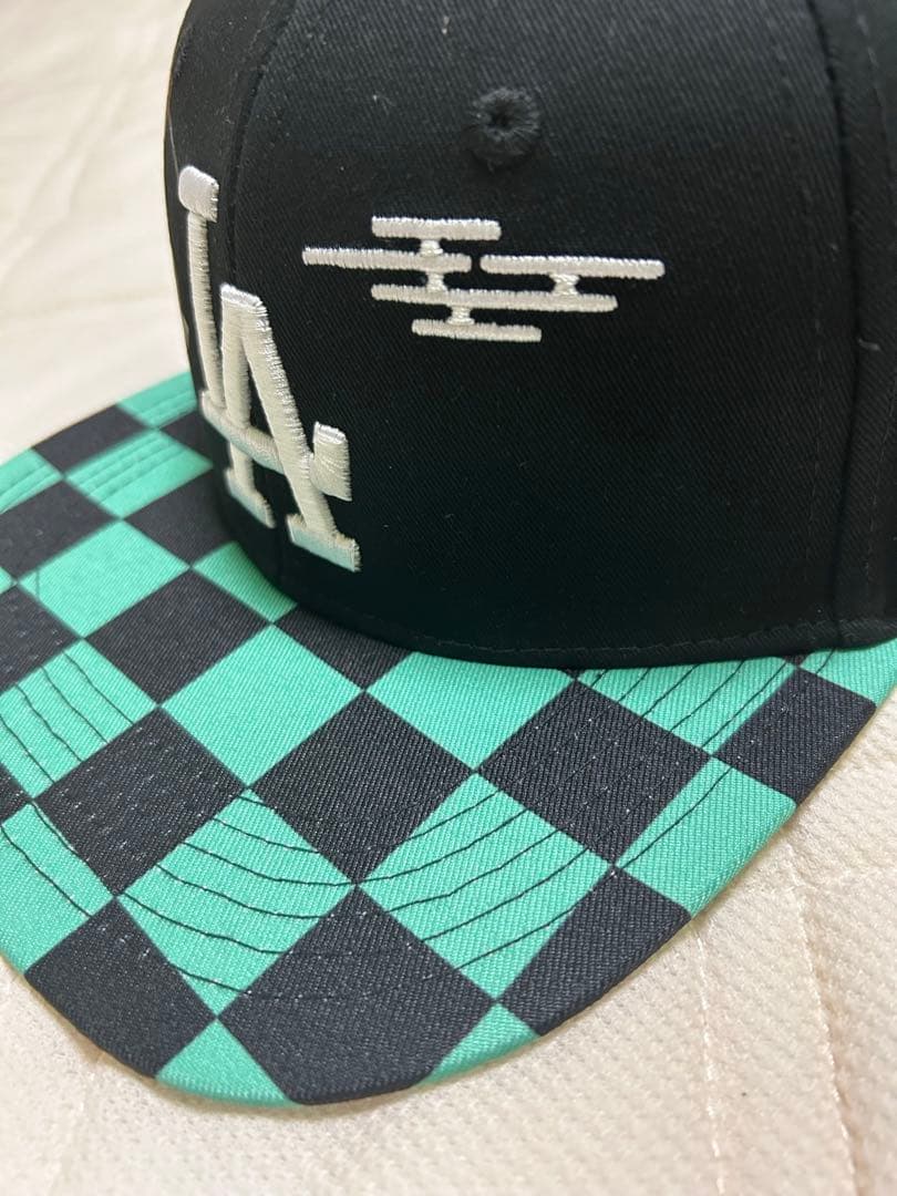 【未使用】 鬼滅の刃限定品 キャップ LADodgers ニューエラ 鬼滅帽子