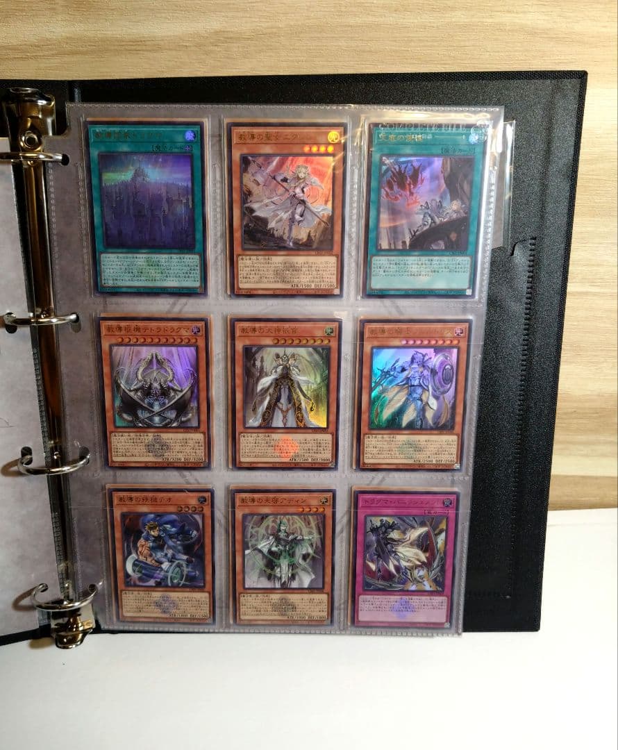 【開封済】遊戯王 白の物語 COMPLETE FILE