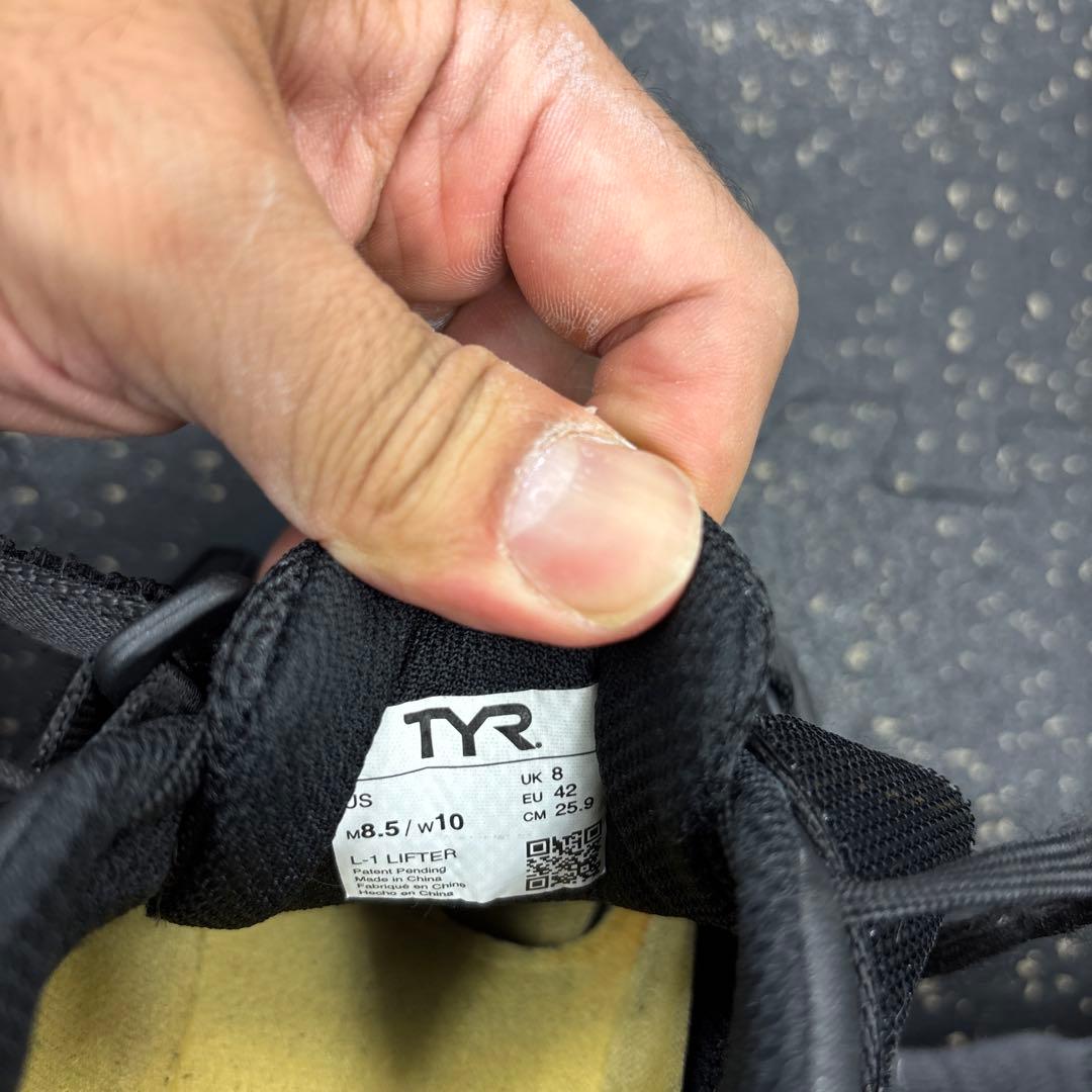 TYR L-1 トレーニングシューズ ブラック/ゴールド