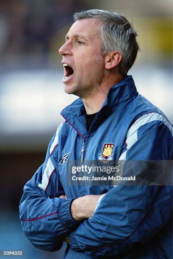 リーボック　ウエストハム　ナイロンジャケット　アンセムジャケット　ジャージ