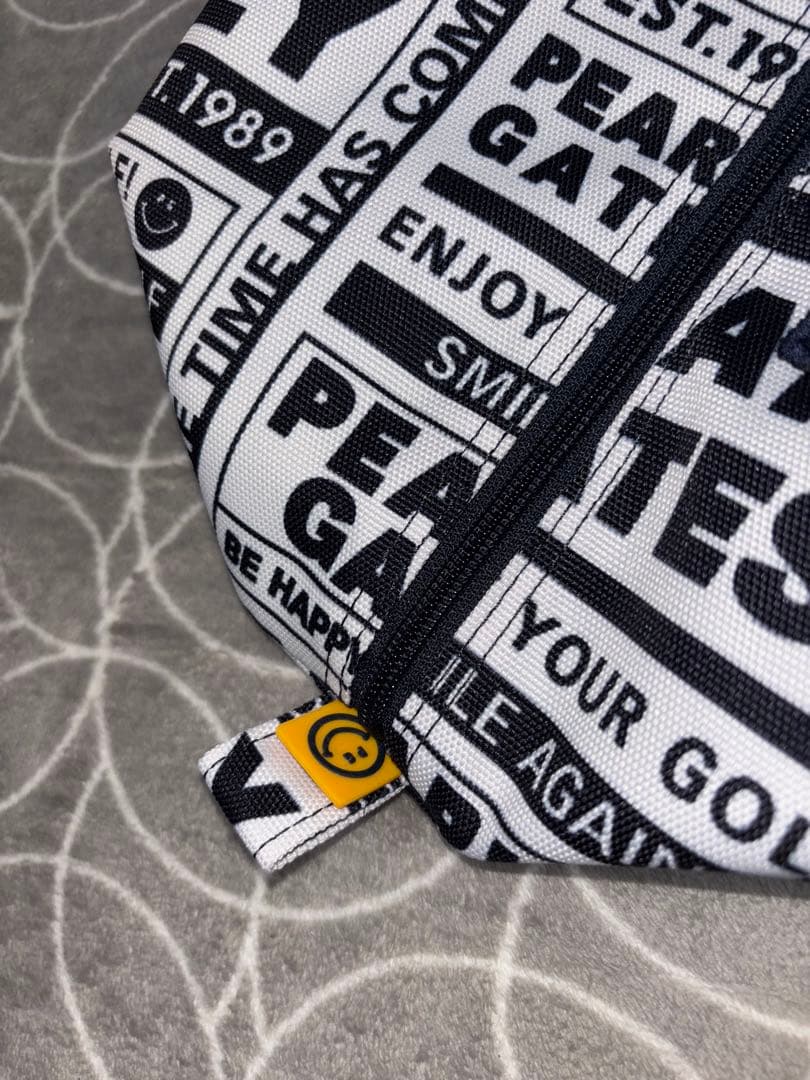 （超美品）パーリーゲイツ 、ニュースペーパー柄、シューズケース、完売品