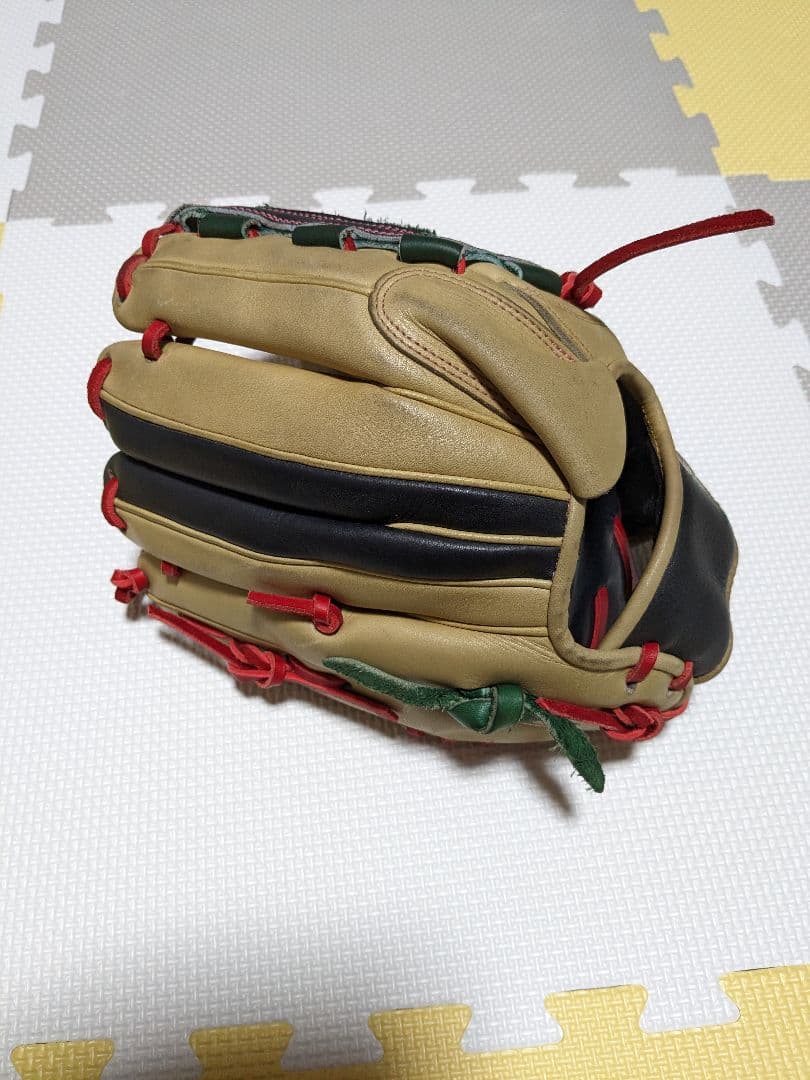 野球用レザーグローブ 編み込みデザイン