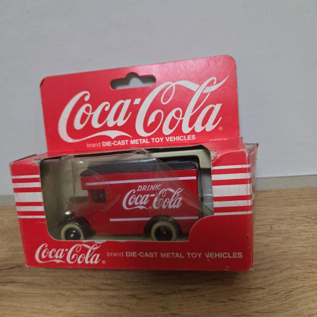 90's コカ・コーラ　ダイキャスト 英国製 メタルトイ ミニカー 4種 全8台