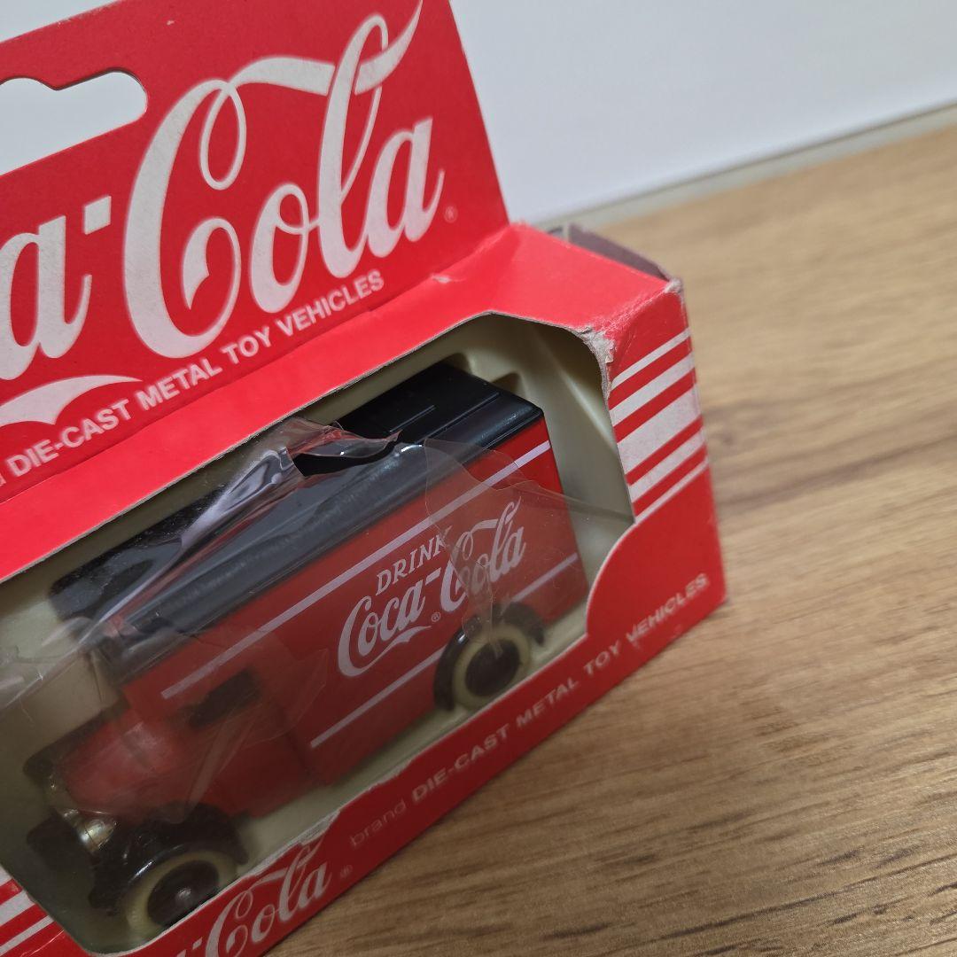 90's コカ・コーラ　ダイキャスト 英国製 メタルトイ ミニカー 4種 全8台