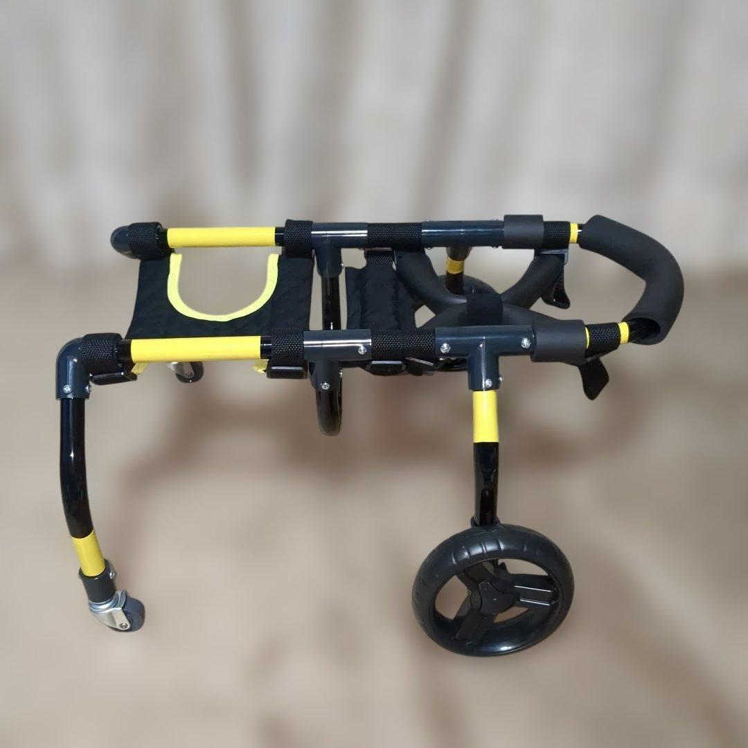 ワンちゃん4輪　リハビリ　食事補助　犬用車椅子　介護用　犬の歩行器