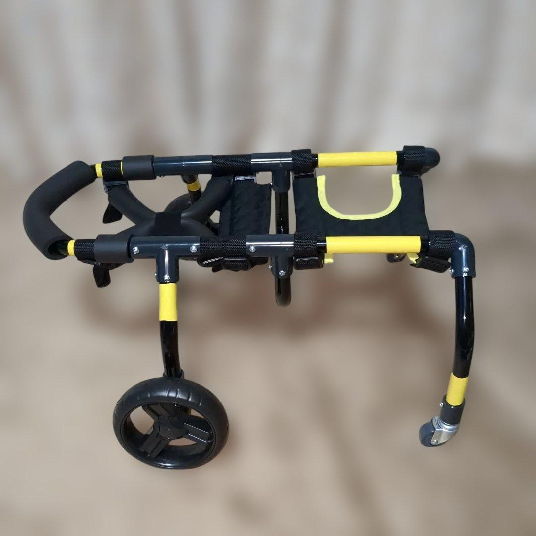 ワンちゃん4輪　リハビリ　食事補助　犬用車椅子　介護用　犬の歩行器