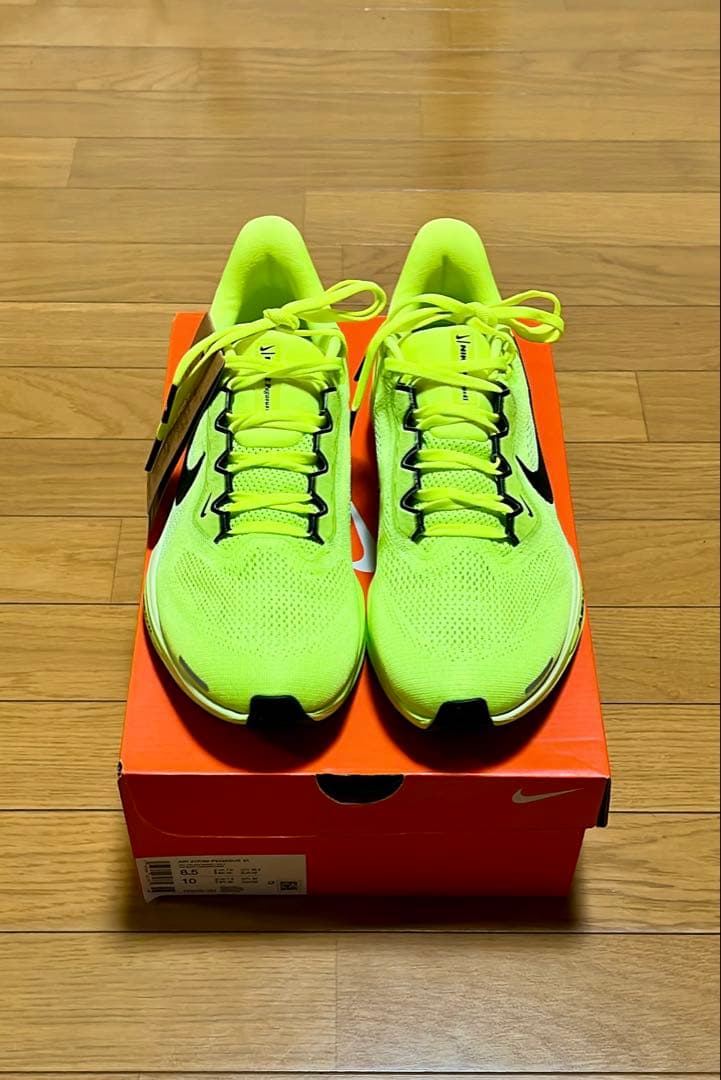 新品同様 ナイキ エアズーム ペガサス41 ボルト