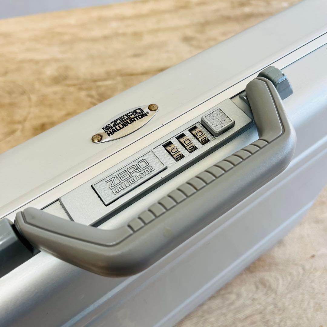 ZERO セキュリティケース 9430 シルバー