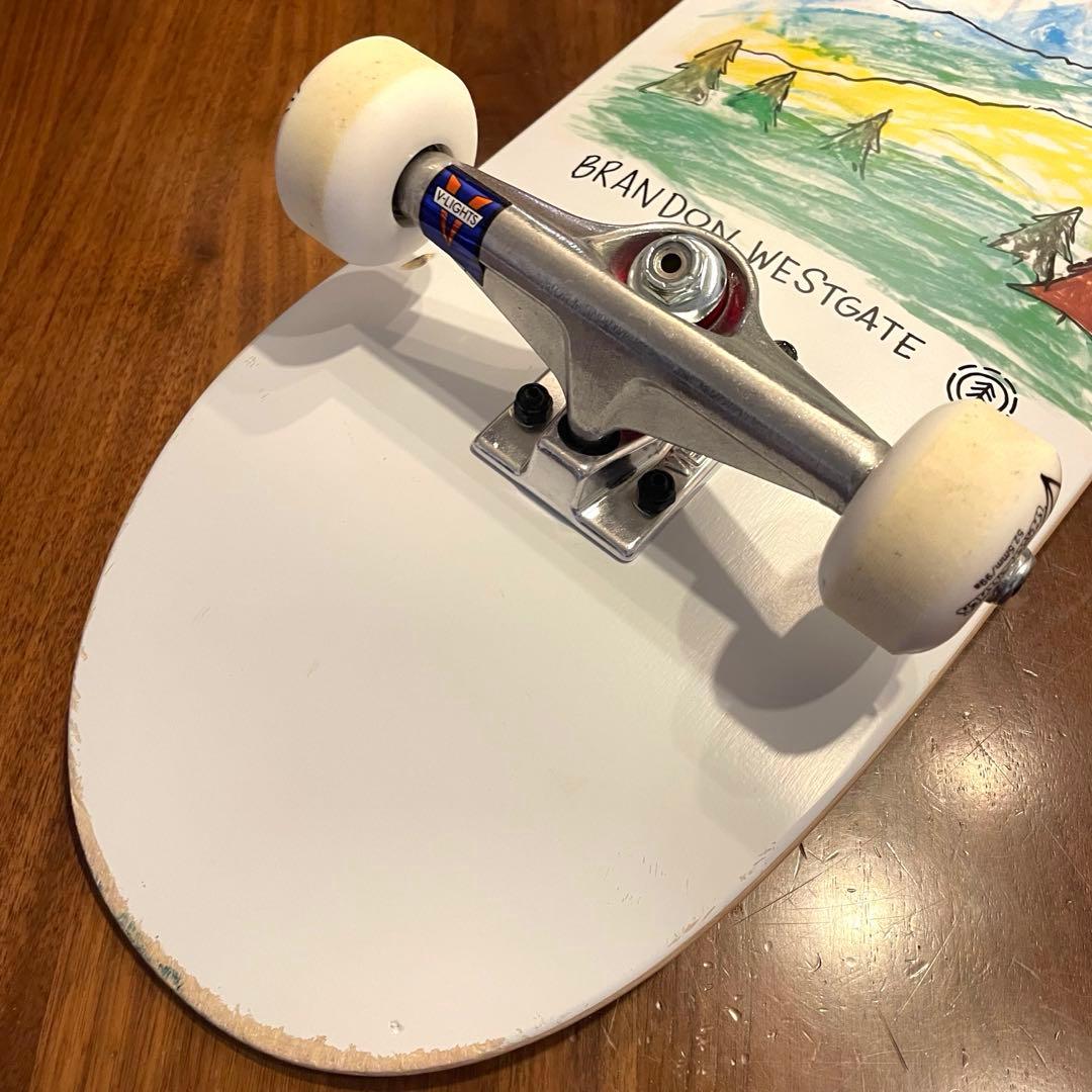 エレメント　スケートボード　コンプリート　スケボー　極美品　8インチ　ベンチャー