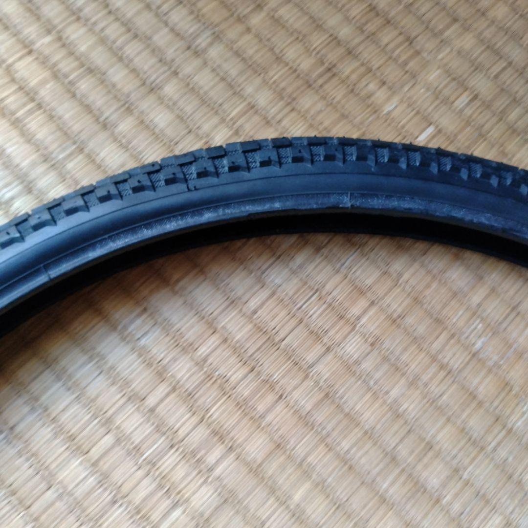 Maxxis HolyRoller タイヤ 20インチ幅:1 3/8インチ