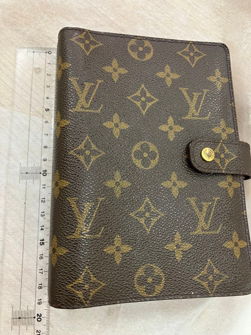 ヴィトン スケジュール　カバー