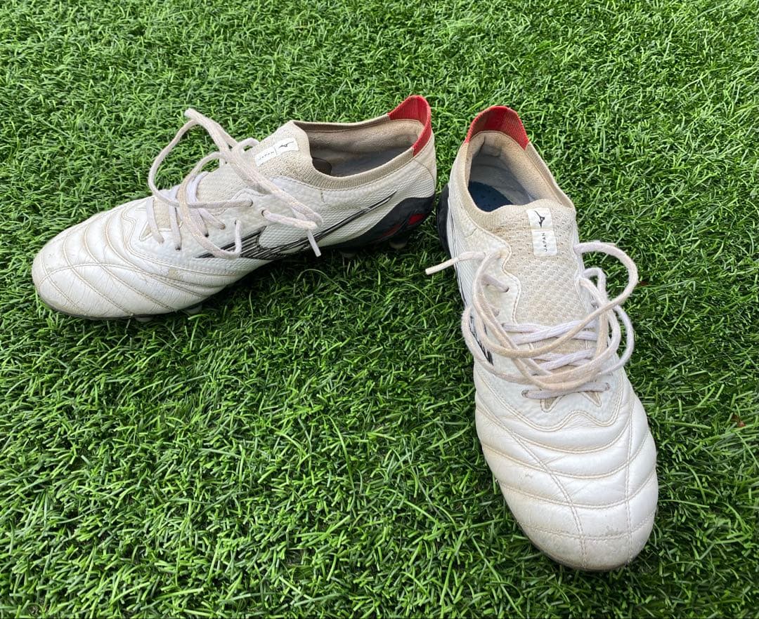 ESTJ　モレリアneo4 β 25.5cm