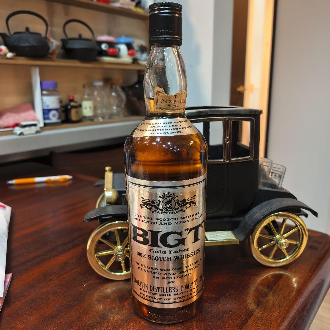 BIGT Gold Label スコッチウイスキー 車型置物
