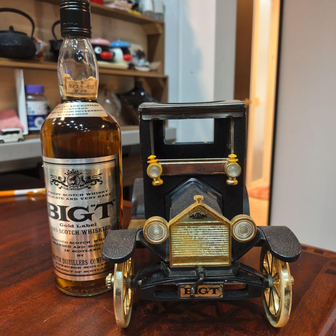 BIGT Gold Label スコッチウイスキー 車型置物