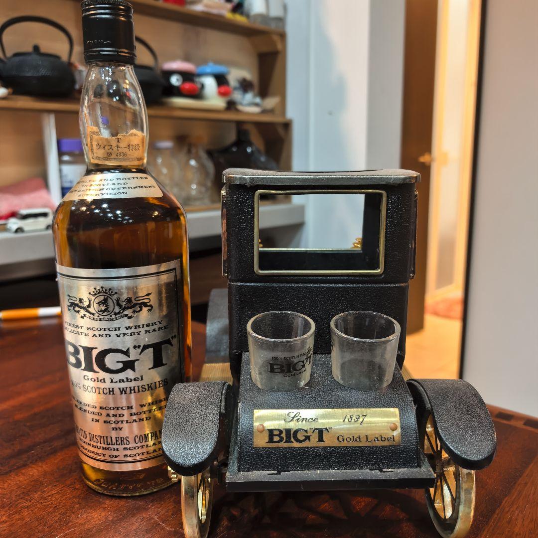 BIGT Gold Label スコッチウイスキー 車型置物