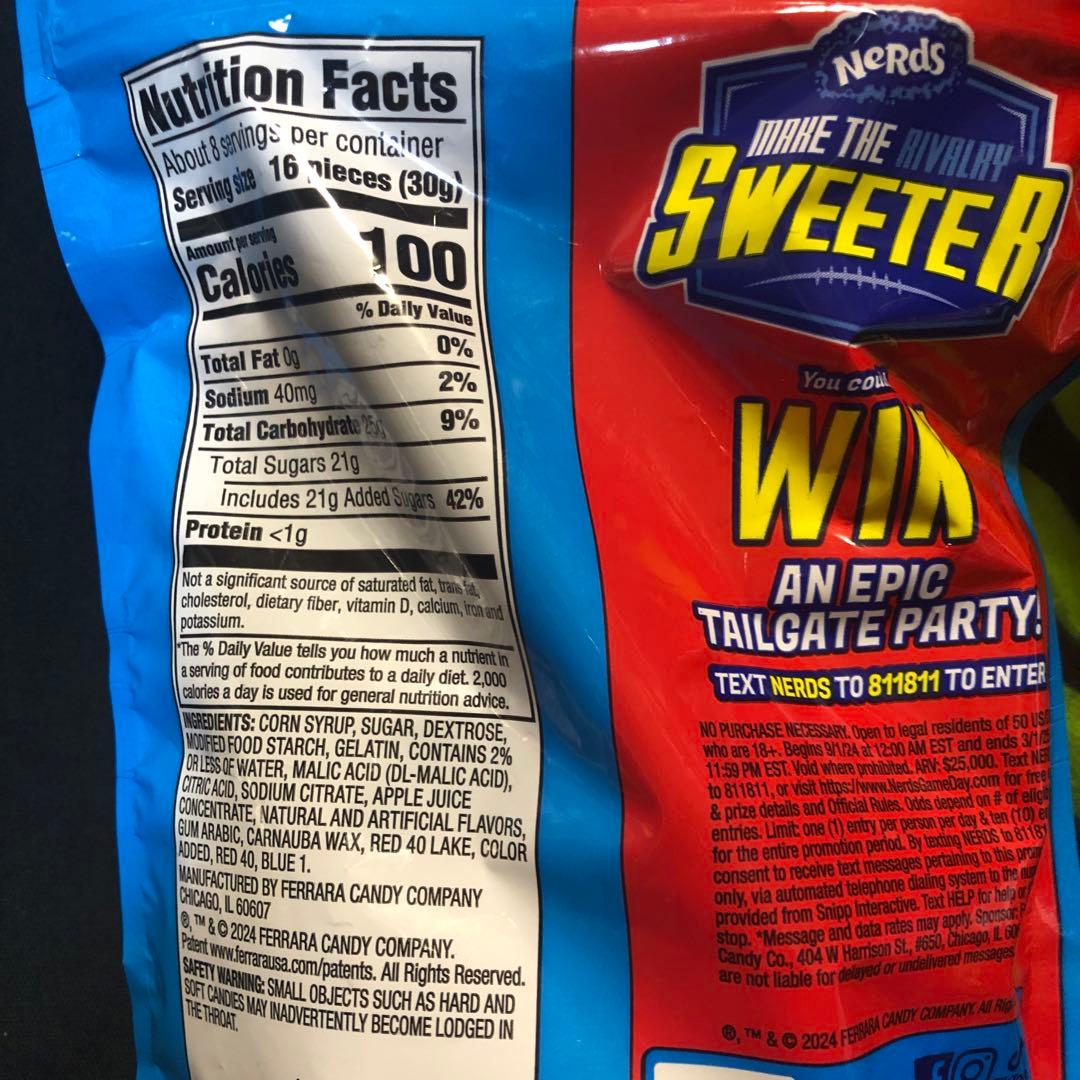 ちゃん丸様日本未発売Twizzlersトゥイズラーレインボー・チェリー他60袋入