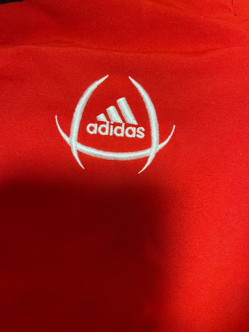 入手困難 アディダス　ACミラン　トラックジャケット　ウィンドブレイカー　XL