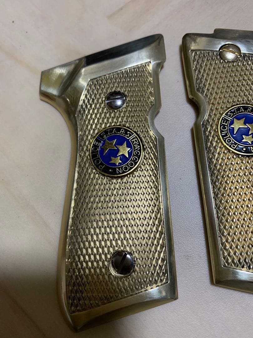 レア物　新品ベレッタ 各社m9用サムライエッジ風　真鍮グリップ