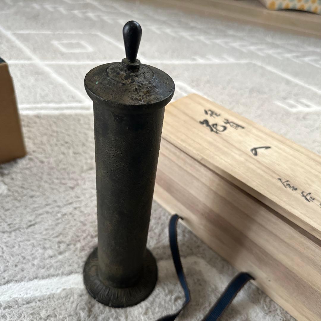 茶道具 金谷溪雲　唐銅 胡銅写 経筒花入 花瓶 花生 花器 在銘