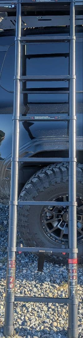 ルーフトップテント　younghunter