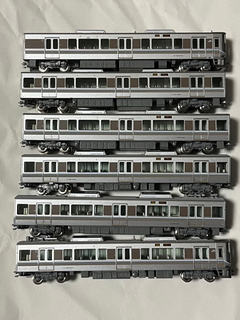 225系6両　kato ライト点灯動力動作確認済