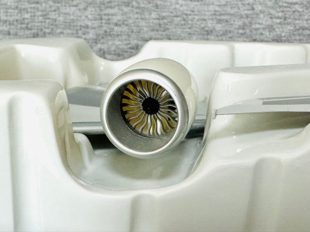 1/200 JAL 777-300ER アーク塗装 Hogan