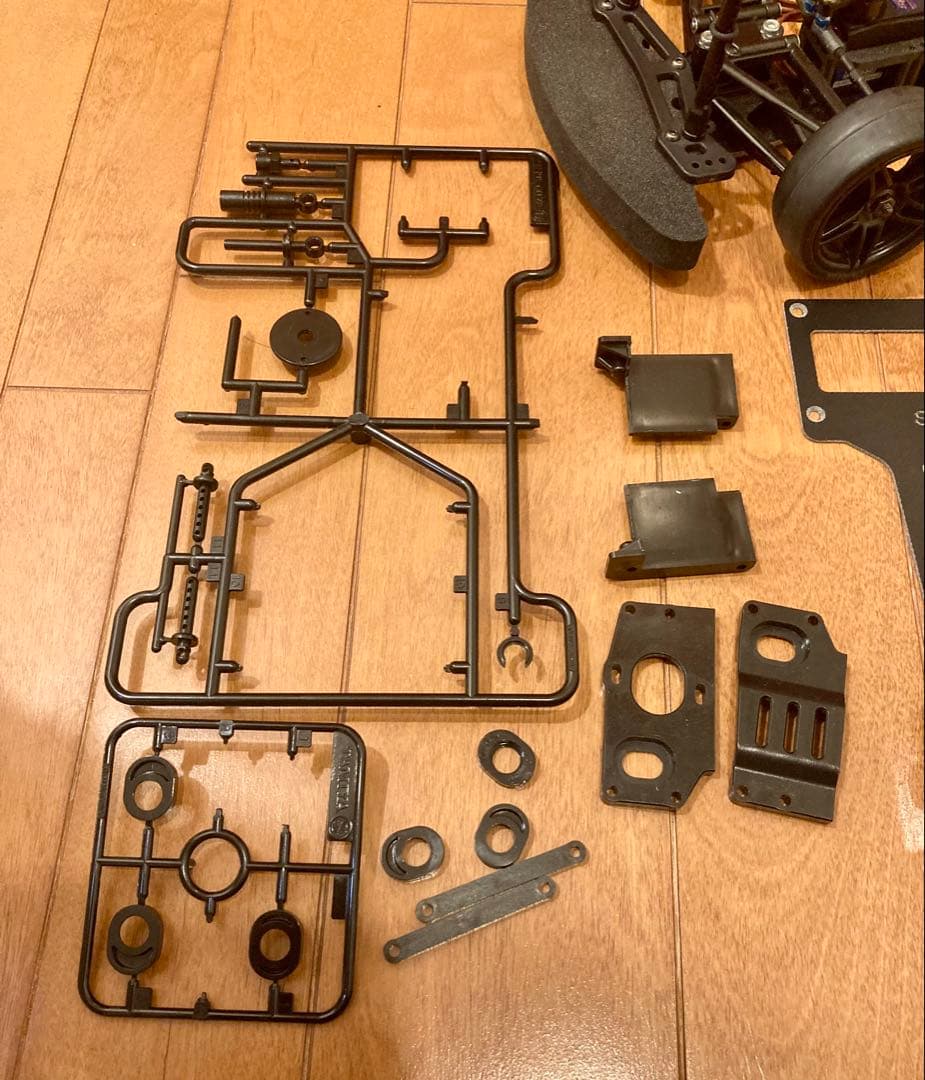 タミヤF103GTシャーシ メカ付き