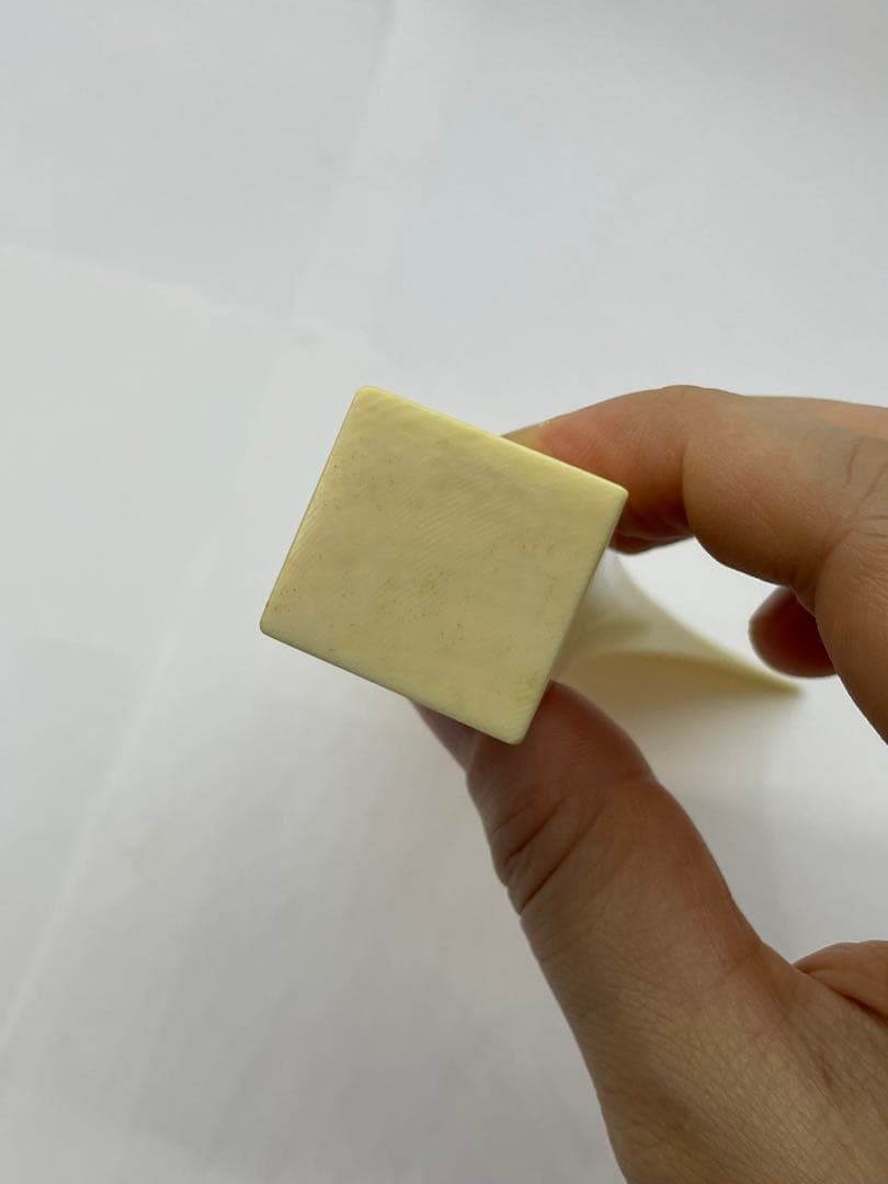 ヴィンテージ  天然素材　バチ　重さ約　112.5g　#724