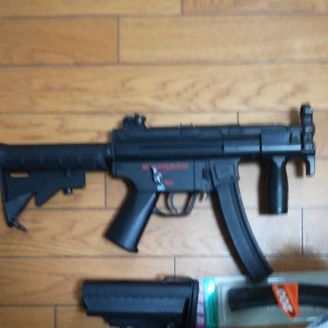 こいちゃん専用　リポバッテリー付き東京マルイ 電動ガンMP5K(クルツ)