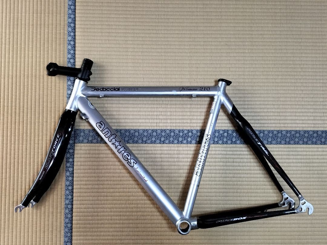 Deda Antares カーボンバック 水平 ロードバイクフレーム