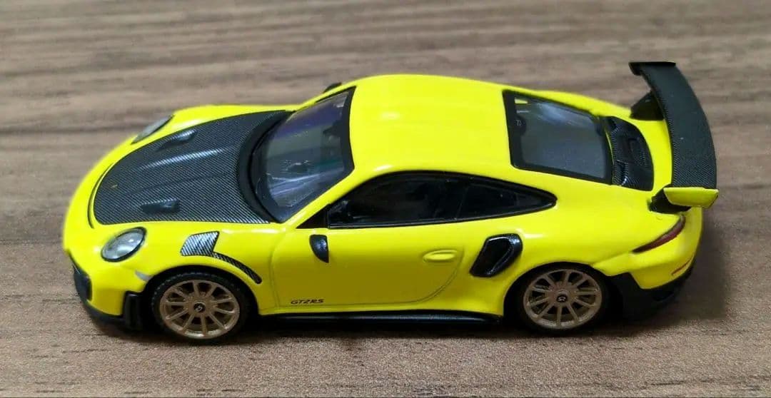 ミニカー MINI GT Porsche 911 GT2 RS Racing Yellow