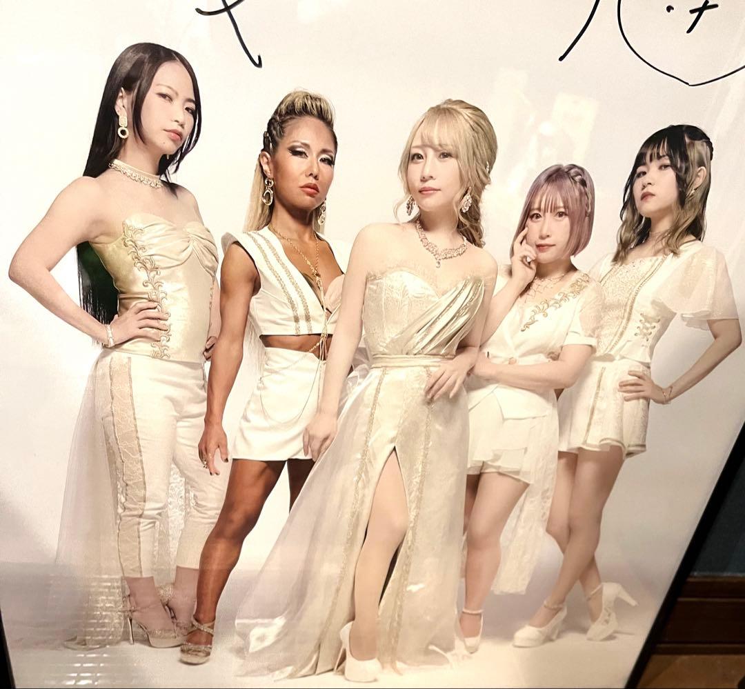 LOVEBITES 直筆サイン入りポスター