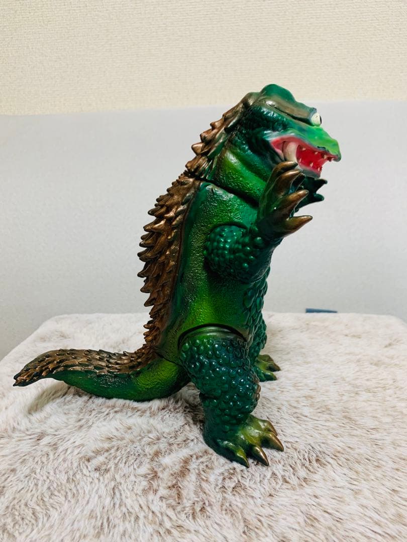 ザゴラ山中の怪獣　中岡俊哉 世界の怪獣シリーズ　シカルナ工房