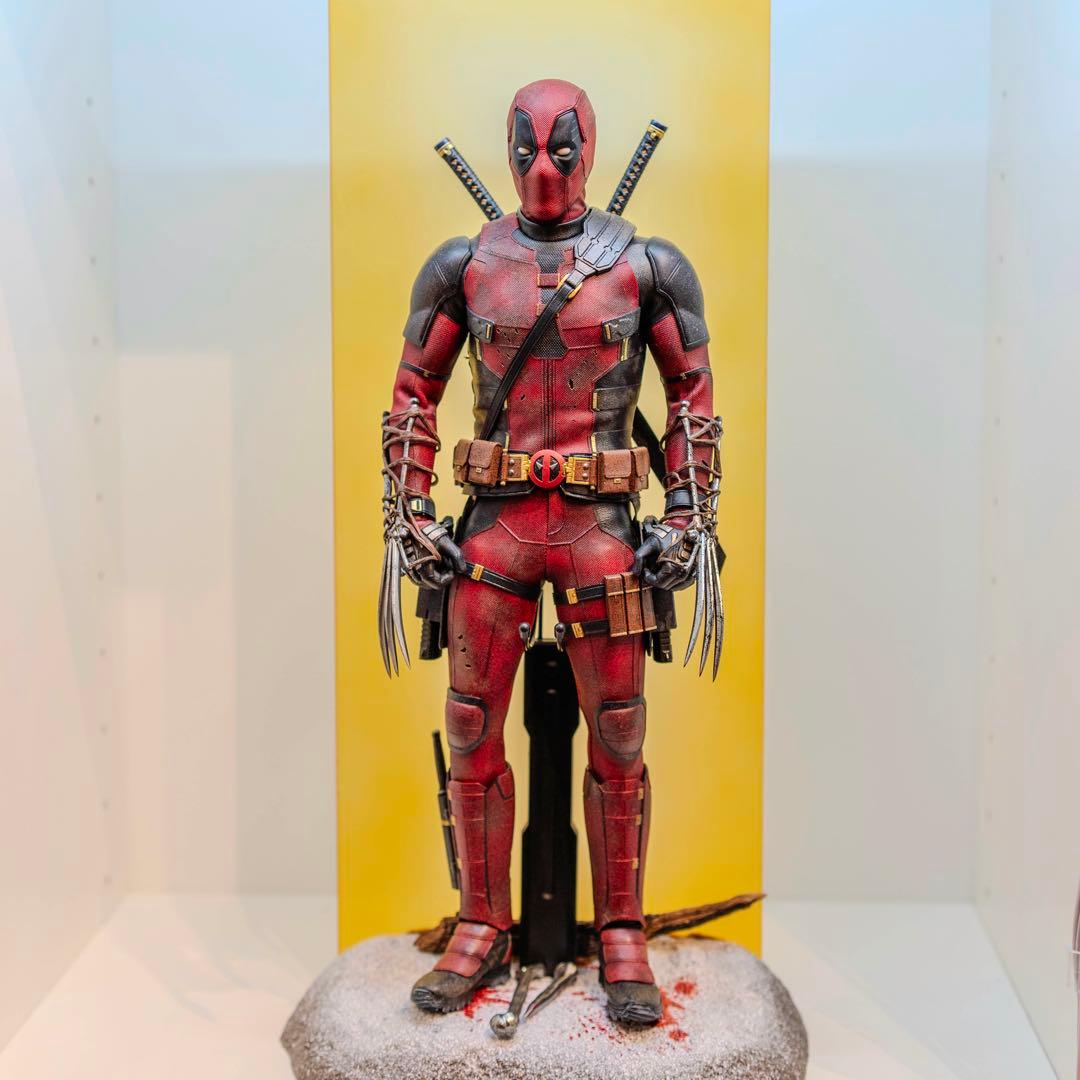 ホットトイズ デッドプール バトルダメージ 1/6 ウルヴァリン