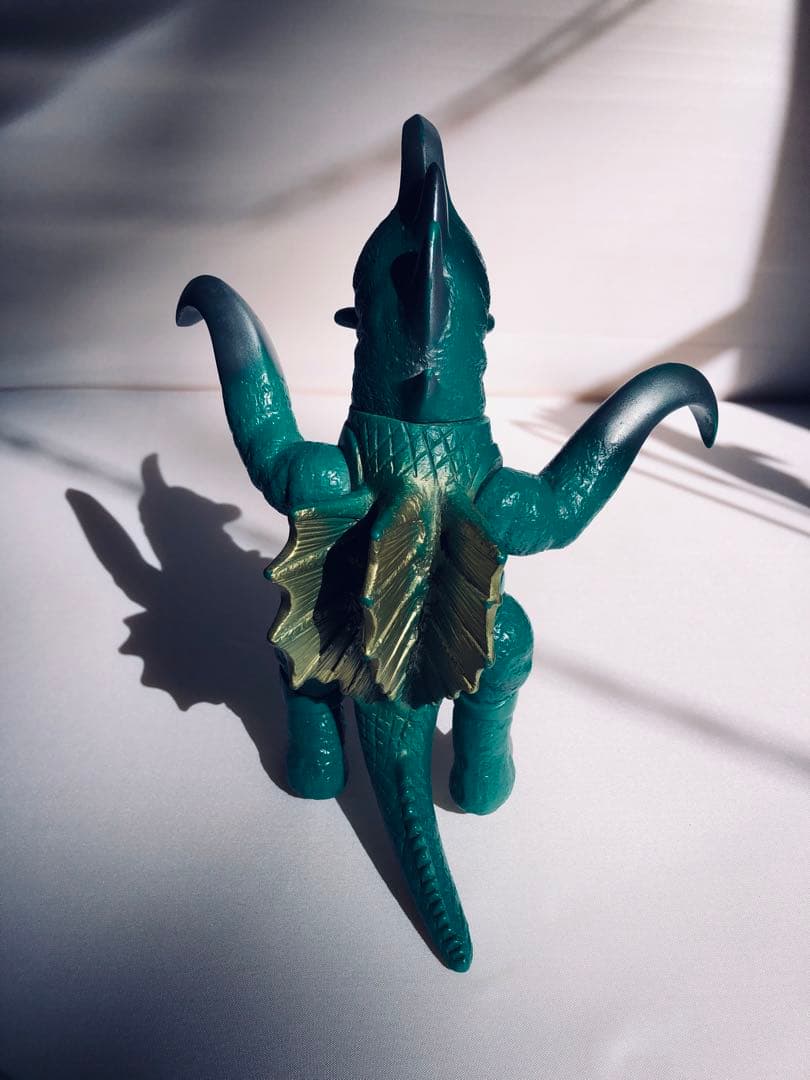 大幅値下げ】ブルマァク ガイガン ソフビ 1970年代1992年復刻ガイガン2体