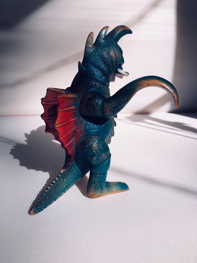 大幅値下げ】ブルマァク ガイガン ソフビ 1970年代1992年復刻ガイガン2体