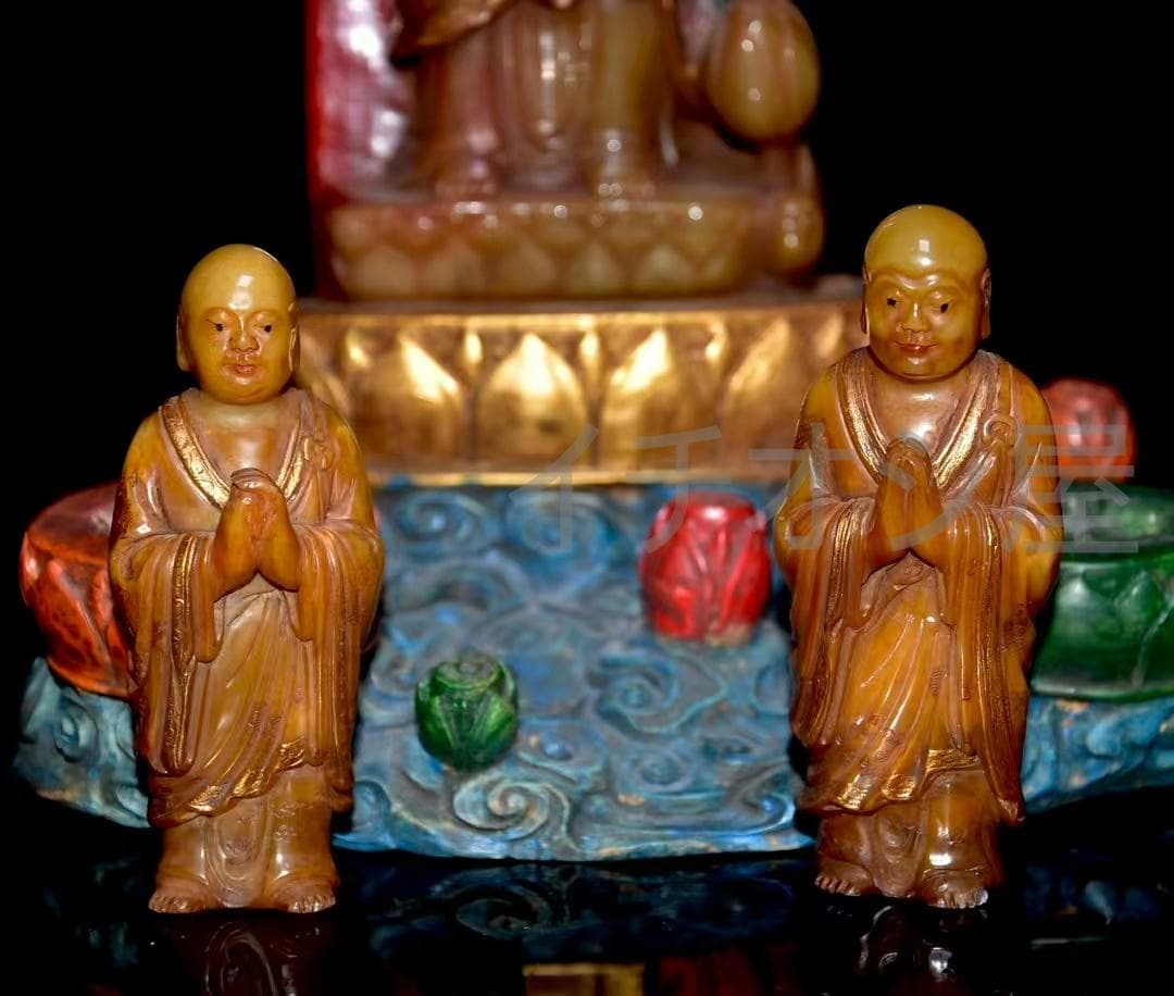 中国古美術 寿山田黄石彫 尚均銘《一佛兩弟子》印章 共箱 極細工 時代物 置物