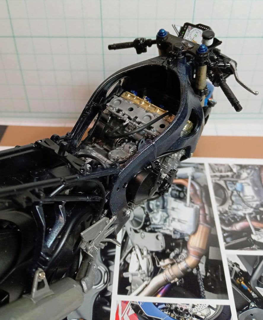 タミヤバイクプラモデル1/12HONDACBR1000RR-R塗装済完成品