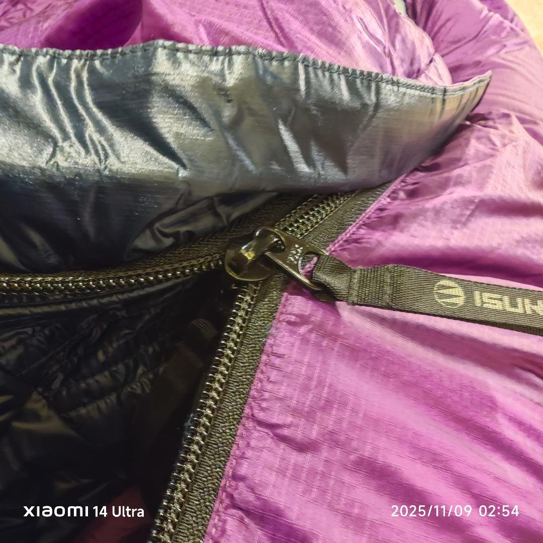 【美品】ISUKA エア プラス 810 シュラフ 寝袋 キャンプ 登山 厳冬期