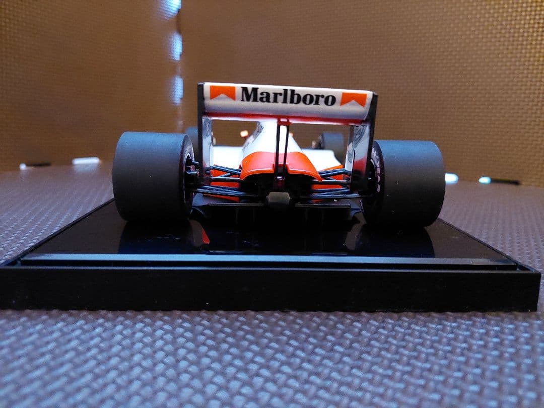 1/18 マクラーレン・ホンダ MP4/5 A.プロスト 1989 マルボロ仕様