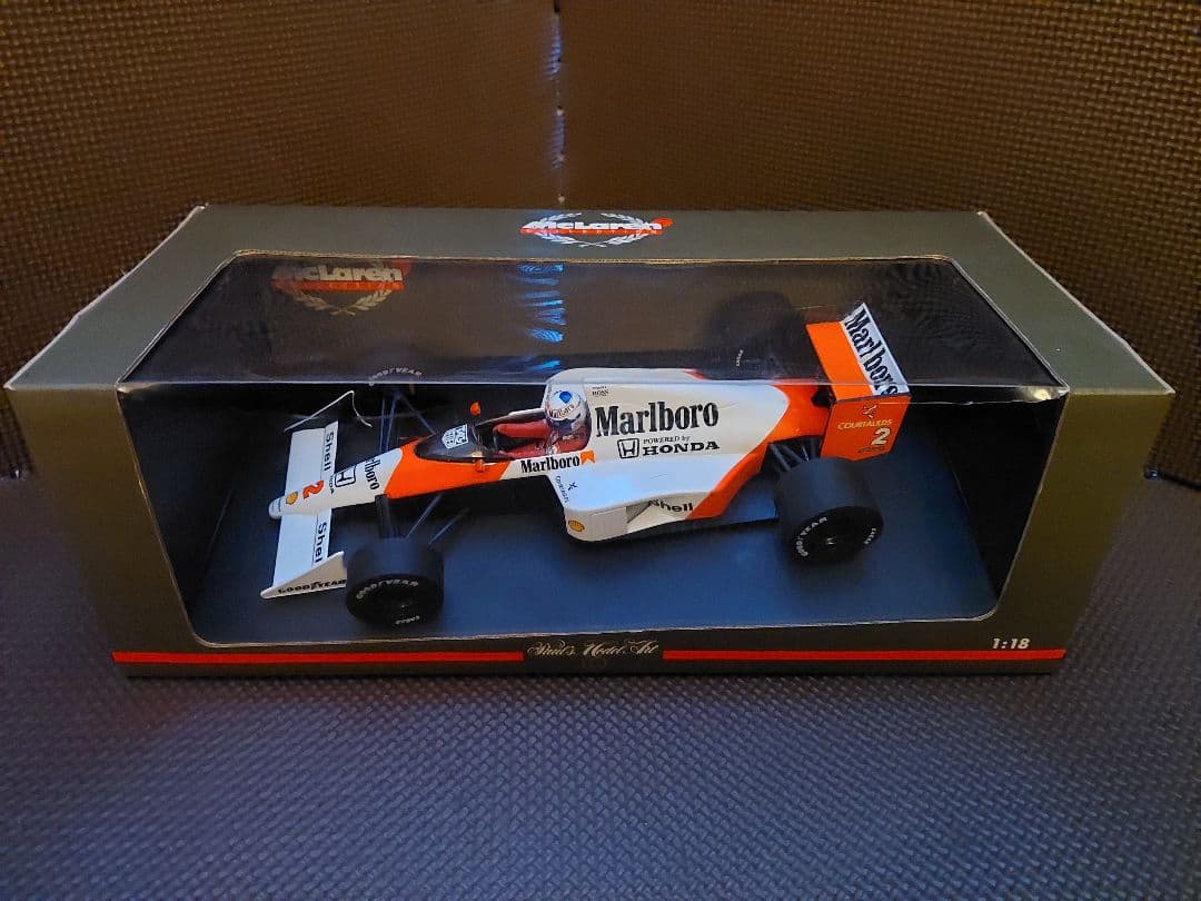 1/18 マクラーレン・ホンダ MP4/5 A.プロスト 1989 マルボロ仕様