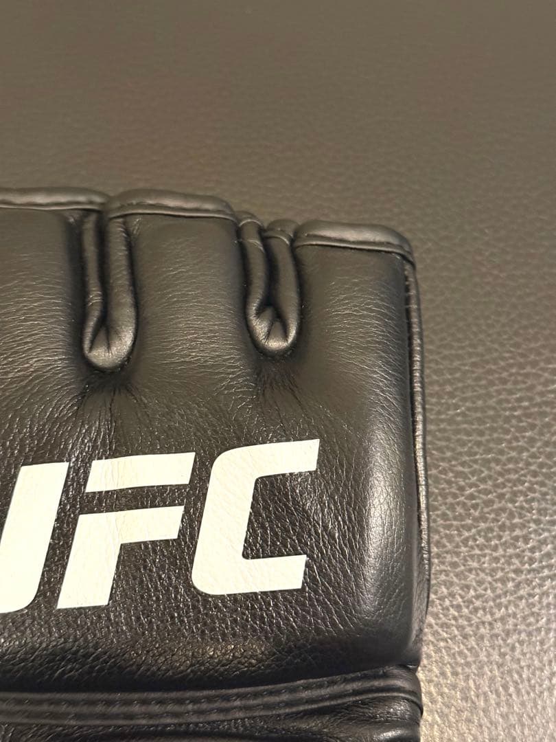 UFCグローブ　Mサイズ
