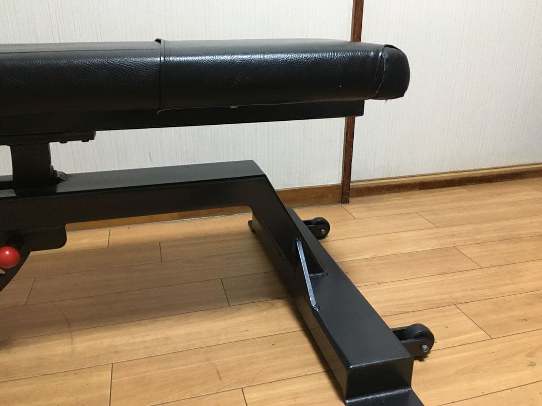 Think Fitness ベンチ　アジャスタブルベンチ　筋トレ