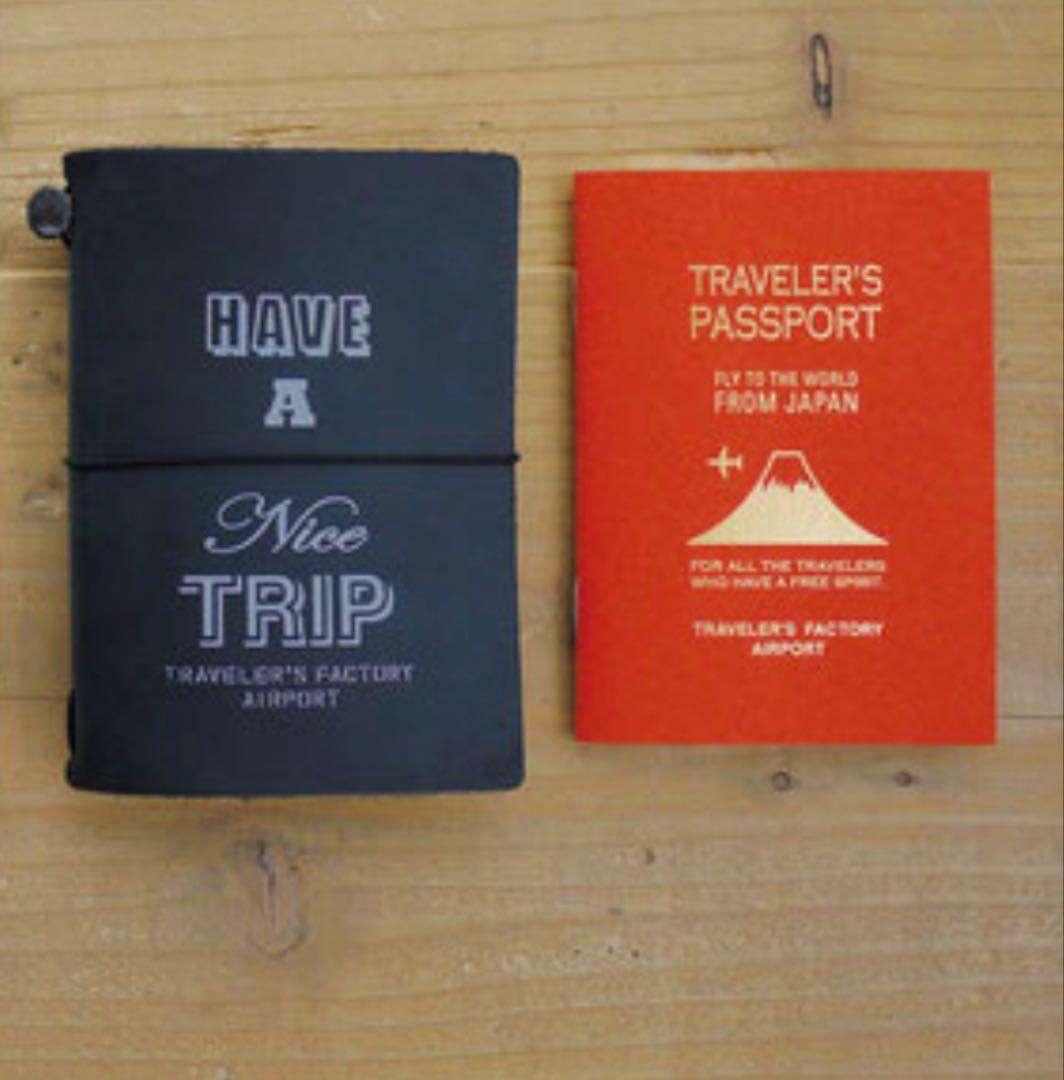トラベラーズノート　成田空港限定　パスポートサイズ
