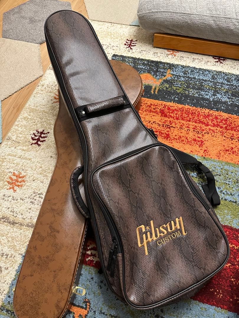 Gibson Les Paul Gold エレキギター